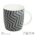 Klassische Schwarzweiss-neue Knochen-China-Tasse